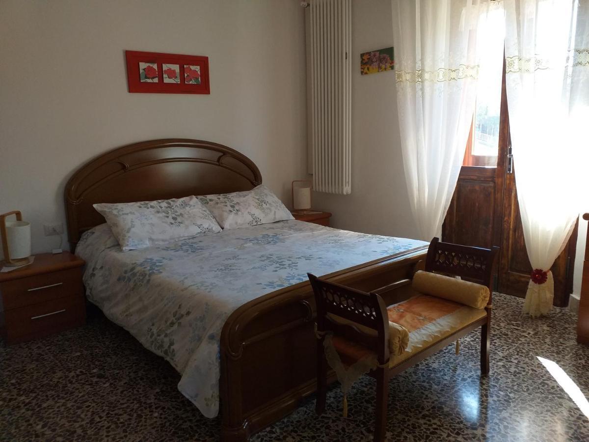 Bed & Breakfast La Rosa Rossa Cagli Exterior photo